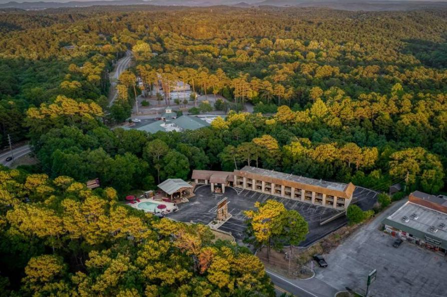 Stonegate Lodge W Pool & Outdoor Firepits Room #201 Eureka Springs Extérieur photo